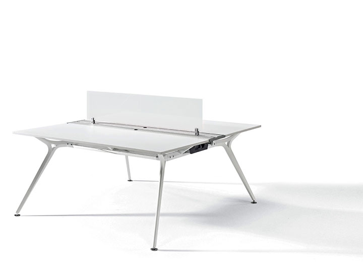 ARKITEK โต๊ะทำงานที่มีทั้งคุณภาพในการใช้งาน วัสดุที่ทนทาน และดีไซน์ที่ตอบโจทย์ออฟฟิศยุคใหม่