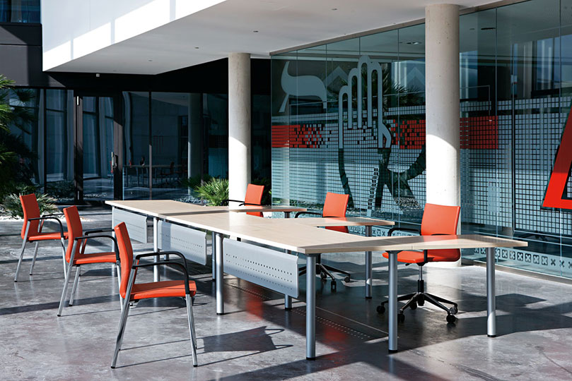 COOL C300-C500 ความยืดหยุ่นและเป็นอิสระของเฟอร์นิเจอร์สำนักงาน