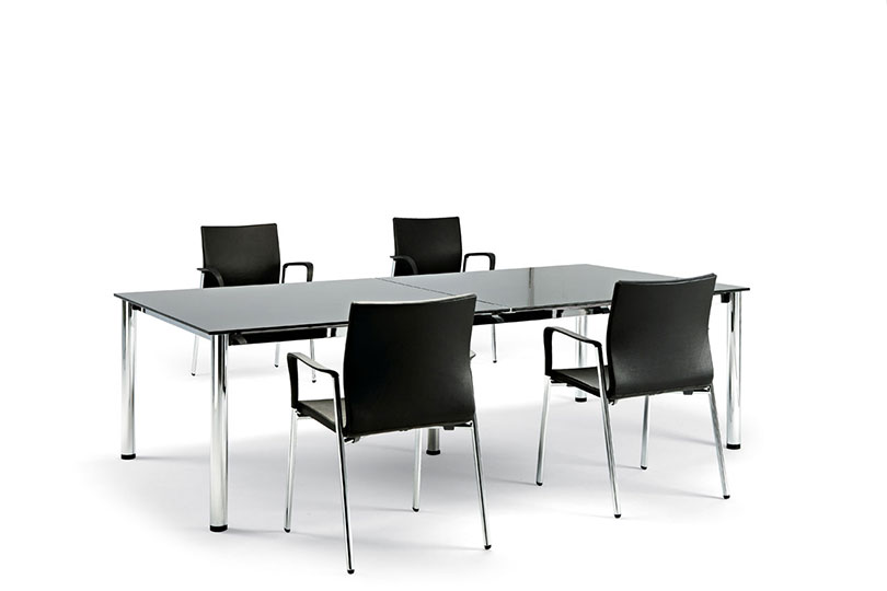 COOL E100 ทางออกสำหรับพื้นที่ทำงานเป็นกลุ่มในสำนักงานที่ต้องการเฟอร์นิเจอร์ที่มีทั้งความทนทานและความสวยงาม