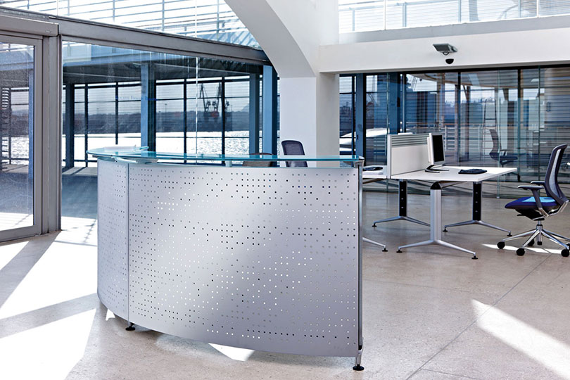 INFORMA โต๊ะประชาสัมพันธ์อเนกประสงค์ที่ปรับเปลี่ยนได้ตามสภาพแวดล้อม